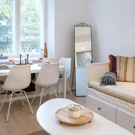 Kotoisa & Tyylikaes Keskusta-asunto Neljaelle!